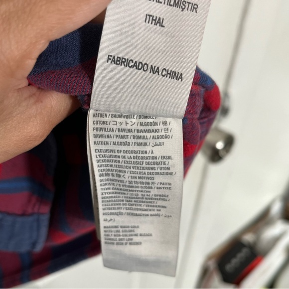 Hollister Men’s Red and Blue Plaid Flannel Button Down Shirt | size Large - Picture 7 of 10